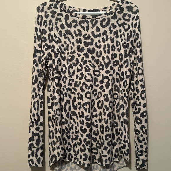 Animal print top Medium - Picture 1 of 4